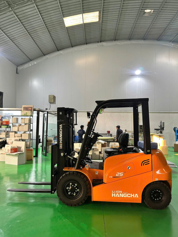 Xe nâng điện 2.5 tấn XA series 2